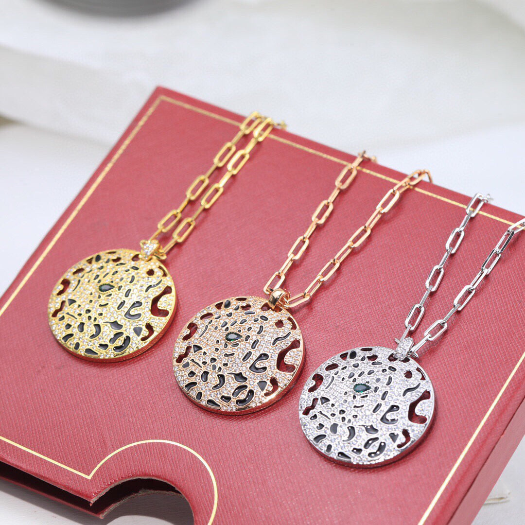 ¡®Sprite Jewelry¡¯Openwork Round Pendant Necklace