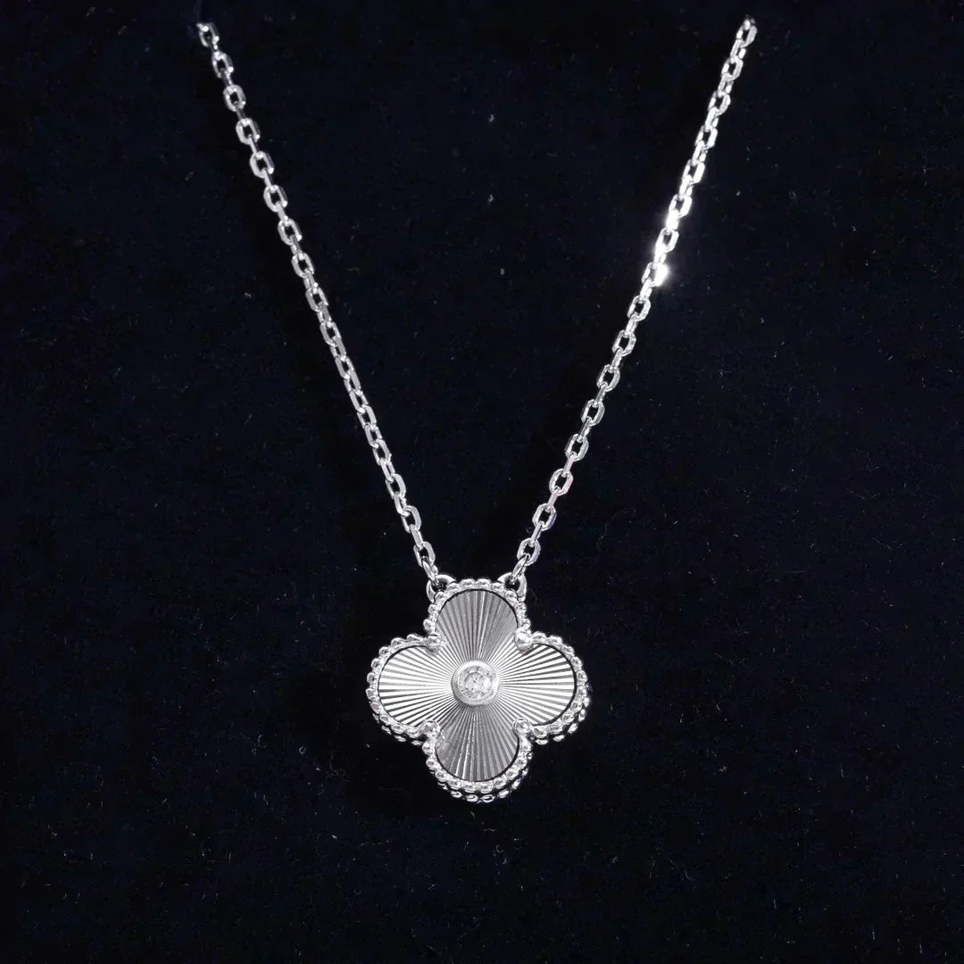 ¡®Sprite Jewelry¡¯CLOVER  15MM DIAMOND LASER NECKLACE SILVER