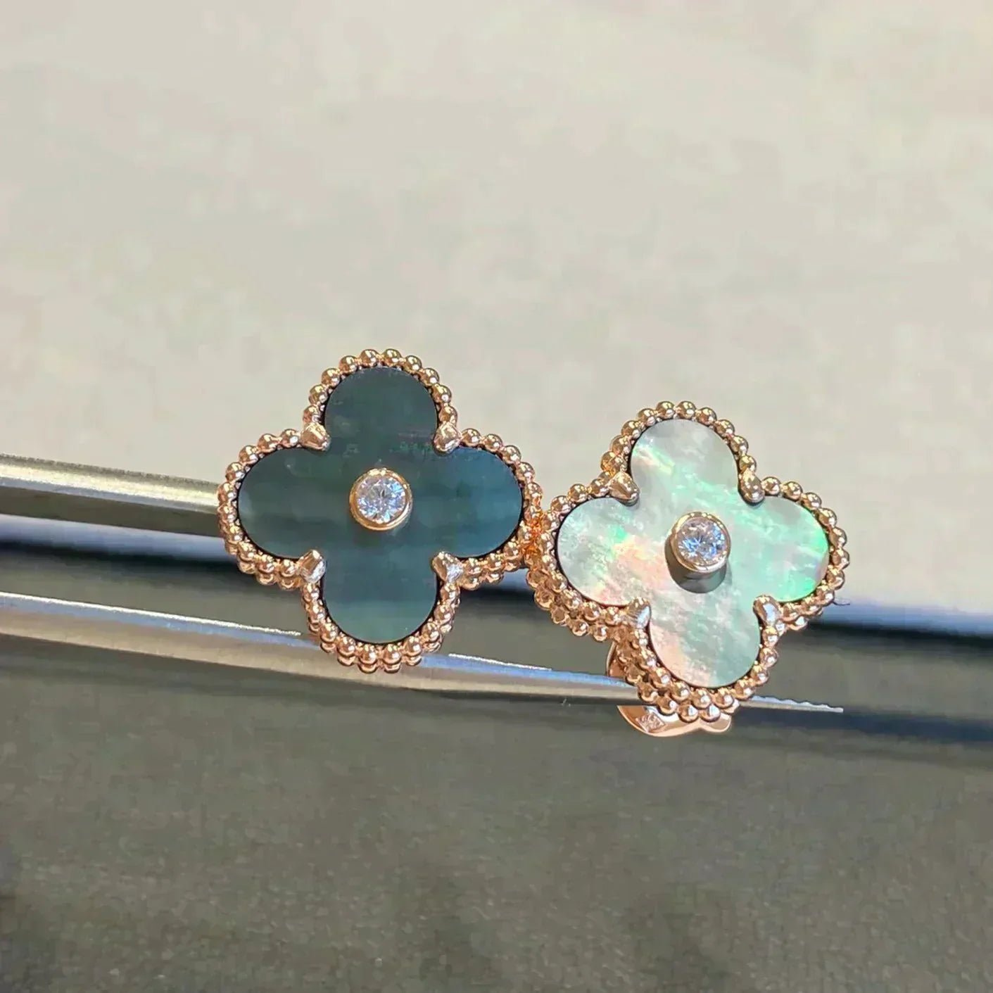 ¡®Sprite Jewelry¡¯CLOVER MEDIUM 1 MOTIFS GRAY MOP  DIAMOND EARRINGS