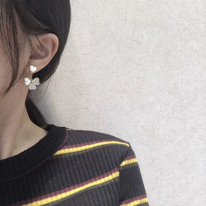 ¡®Sprite Jewelry¡¯CLOVER SWEET WHITE MOP EARRINGS