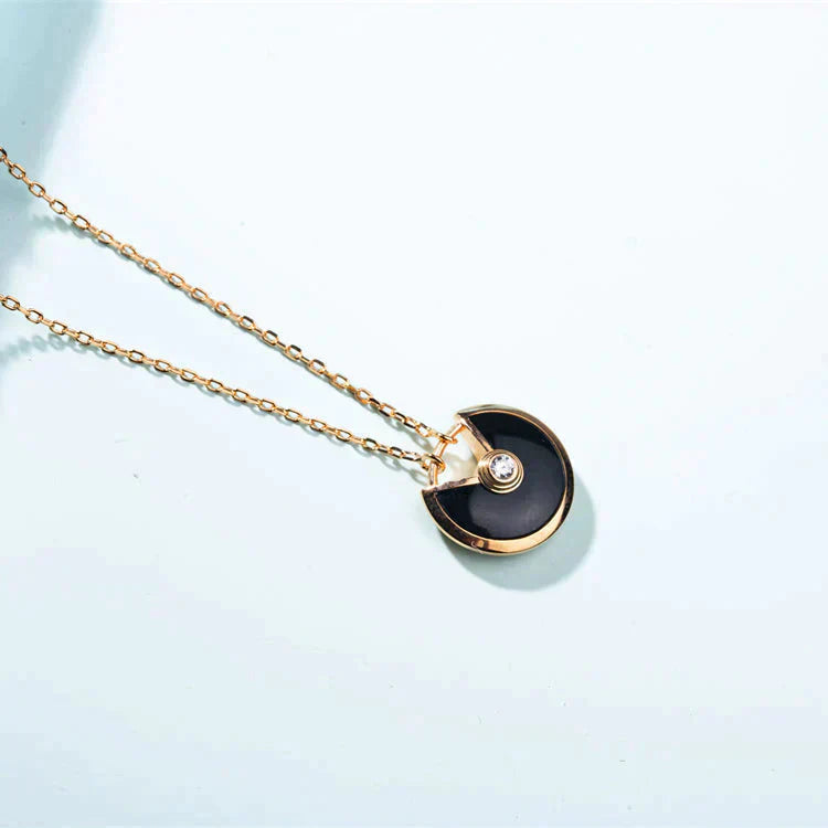 ¡®Sprite Jewelry¡¯AMULETTE GOLD CARNELIAN ONYX NECKLACE