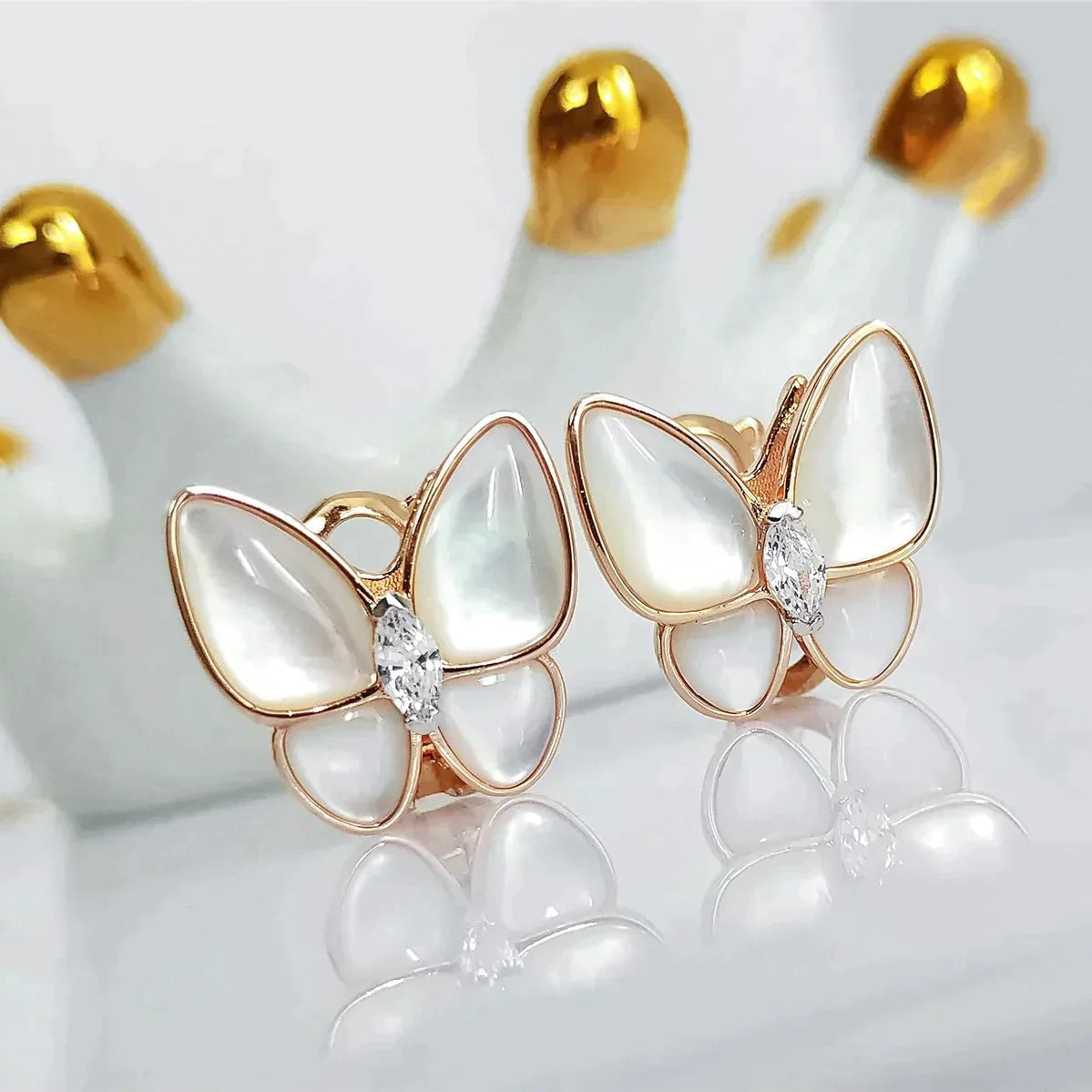 ¡®Sprite Jewelry¡¯BUTTERFLY MOP DIAMOND EARRINGS