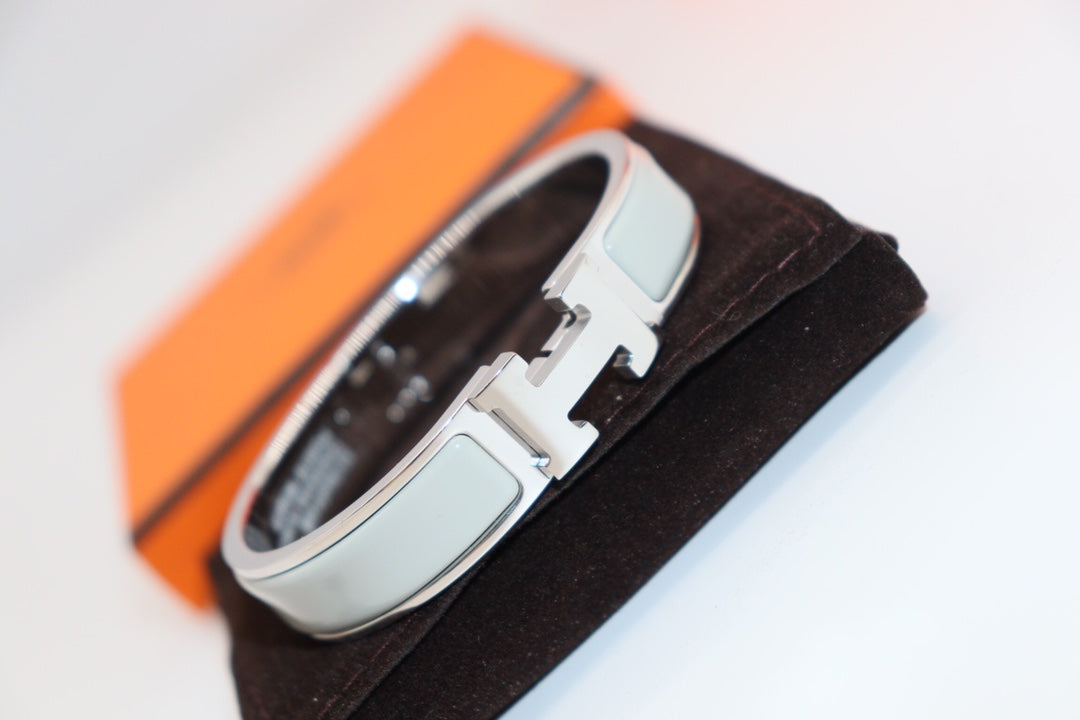 ¡®Sprite Jewelry¡¯H LIGHT BLUE BRACELET