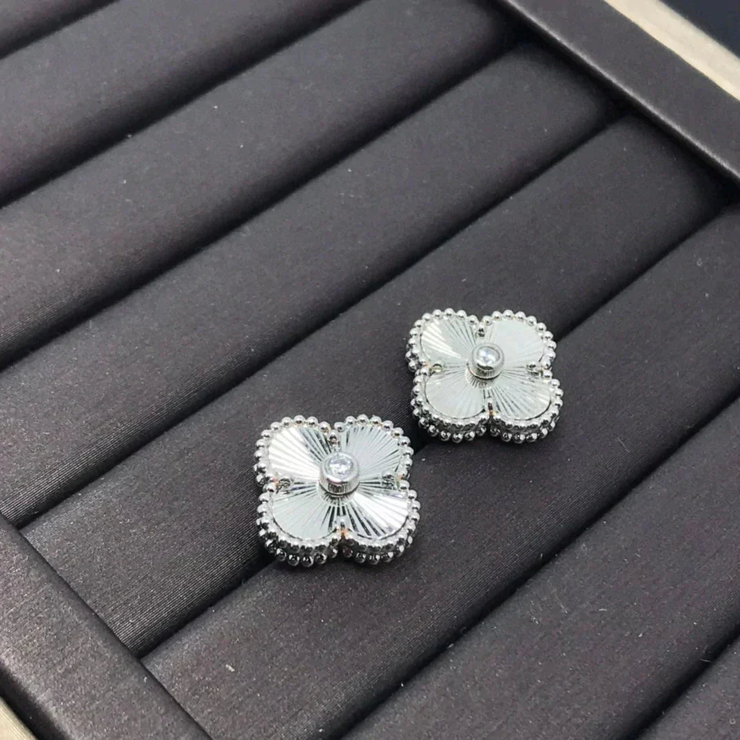¡®Sprite Jewelry¡¯CLOVER MINI 9.5MM LASER EARRINGS