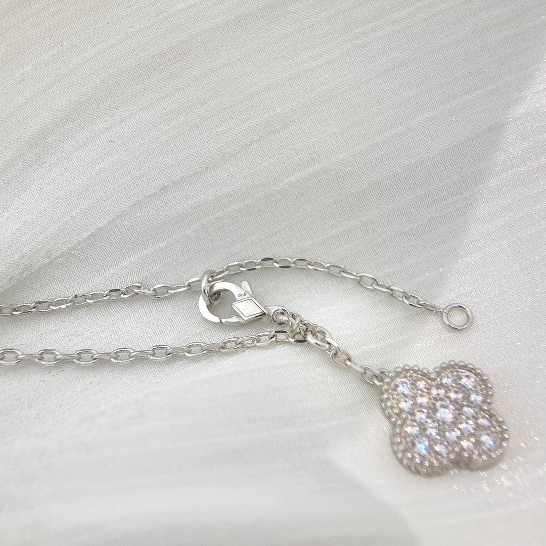 ¡®Sprite Jewelry¡¯CLOVER 5 MOTIFS SILVER DIAMONDS NECKLACE
