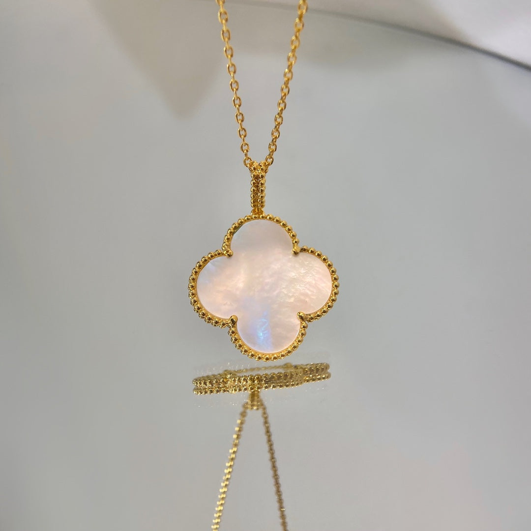¡®Sprite Jewelry¡¯CLOVER 25MM MOP LARGE PENDANT NECKLACE