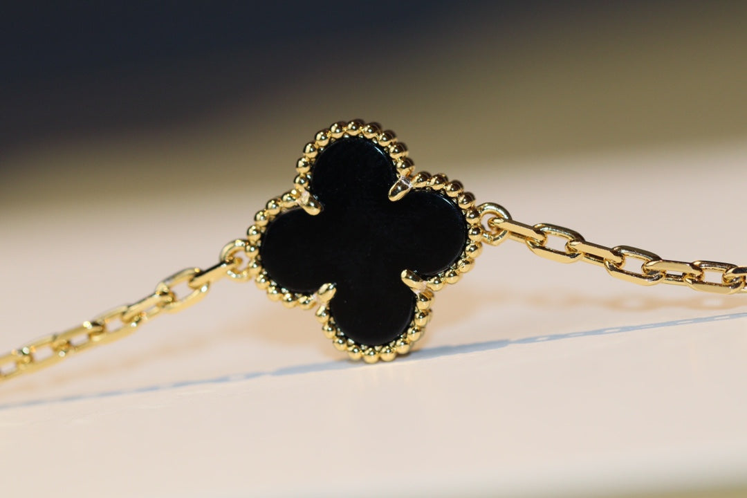¡®Sprite Jewelry¡¯CLOVER 20 MOTIFS ONYX ROSE GOLD