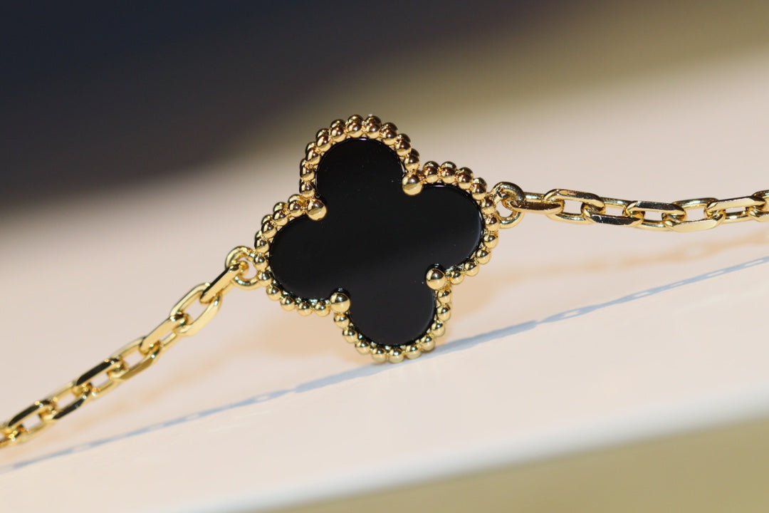¡®Sprite Jewelry¡¯CLOVER 20 MOTIFS ONYX ROSE GOLD