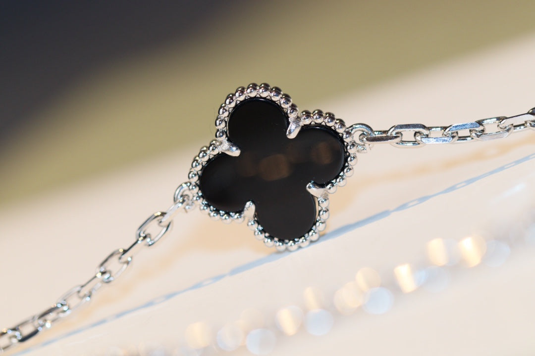 ¡®Sprite Jewelry¡¯CLOVER 20 MOTIFS ONYX DIAMOND SILVER