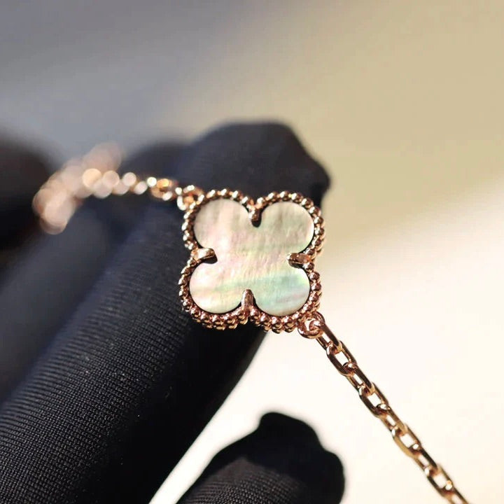 ¡®Sprite Jewelry¡¯CLOVER 20 MOTIFS DARK MOP DIAMOND  NECKLACE