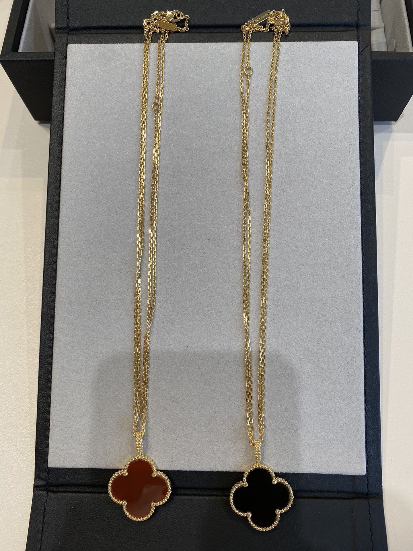 ¡®Sprite Jewelry¡¯CLOVER 25MM NECKLACE GOLD CARNELIAN
