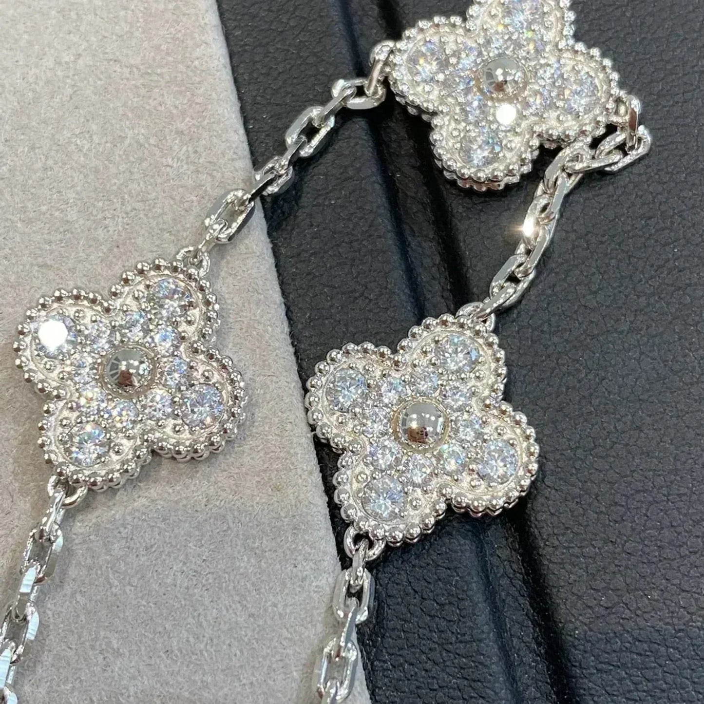 [Sprite Jewelry] New  CLOVER 5 MOTIF FULL DIAMOND BRACELET COLLECTION