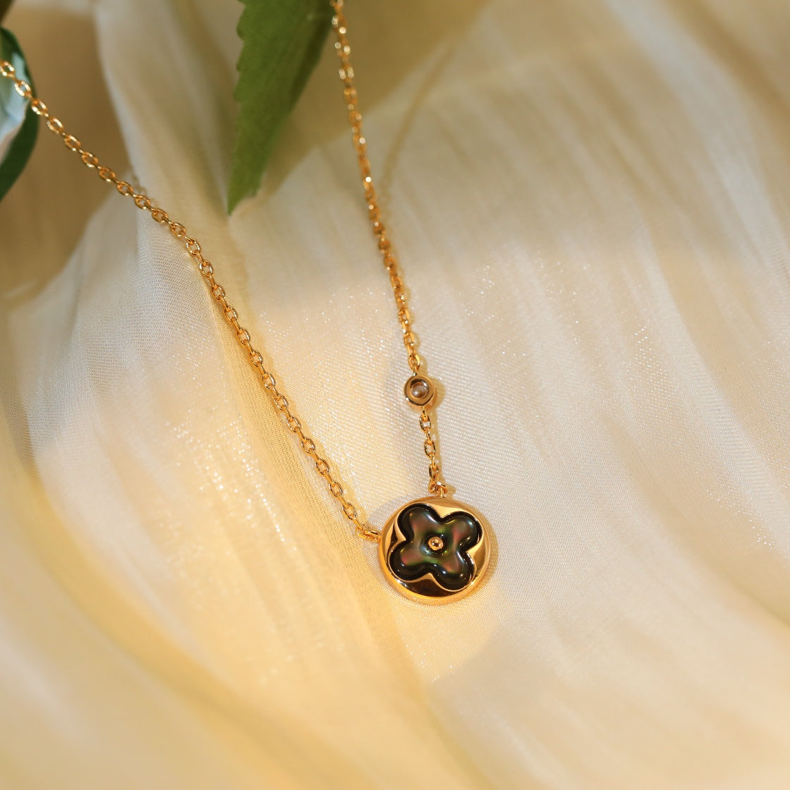 ¡®Sprite Jewelry¡¯SUN PEDANT PINK GOLD 1 DIAMOND NECKLACE