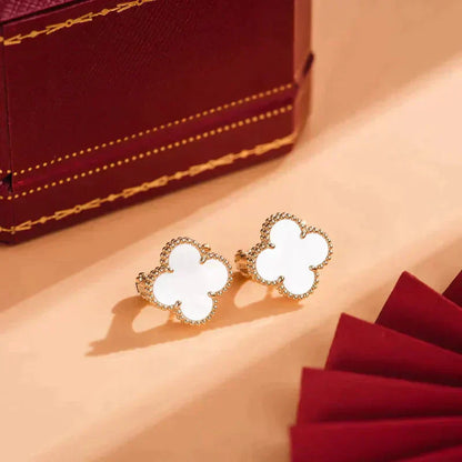 ¡®Sprite Jewelry¡¯CLOVER MEDIUM 1 MOTIFS  WHITE MOP STUD EARRINGS