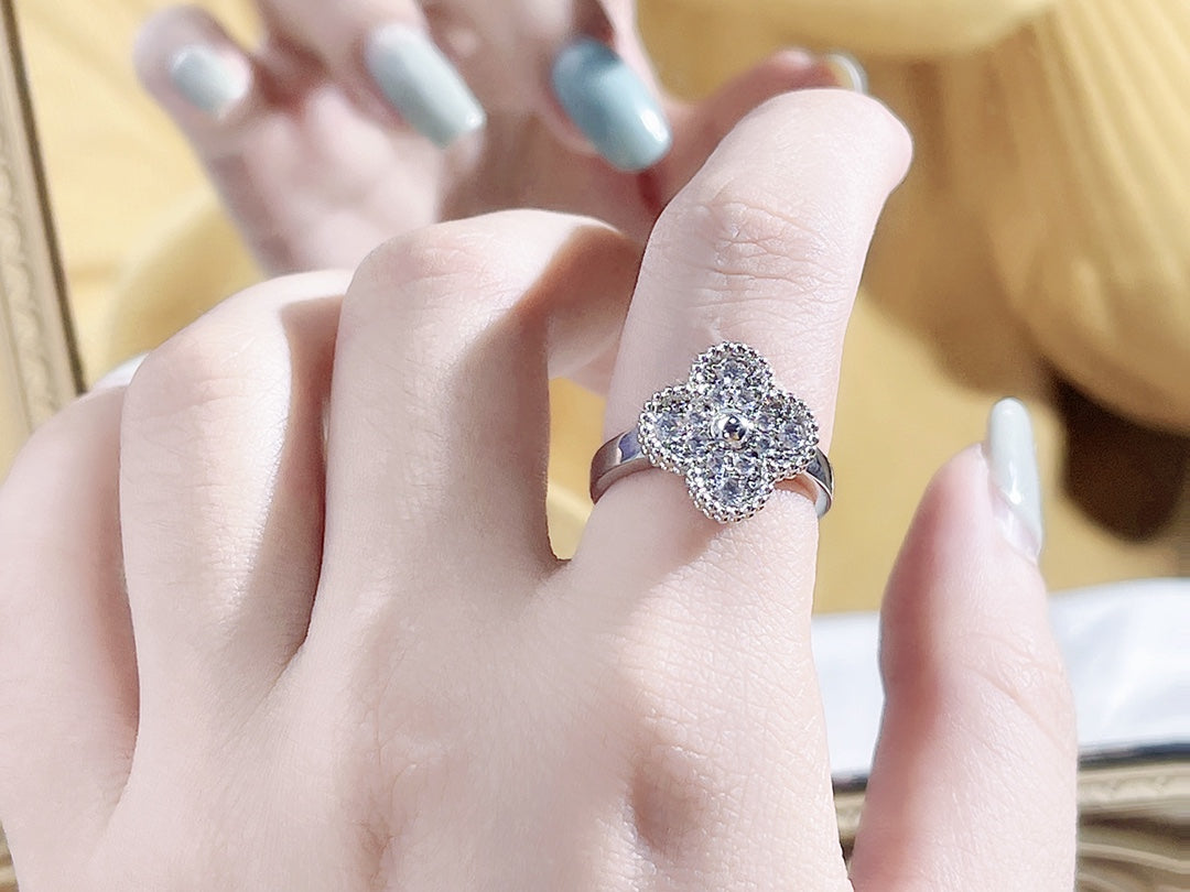 ¡®Sprite Jewelry¡¯CLOVER DIAMOND RING