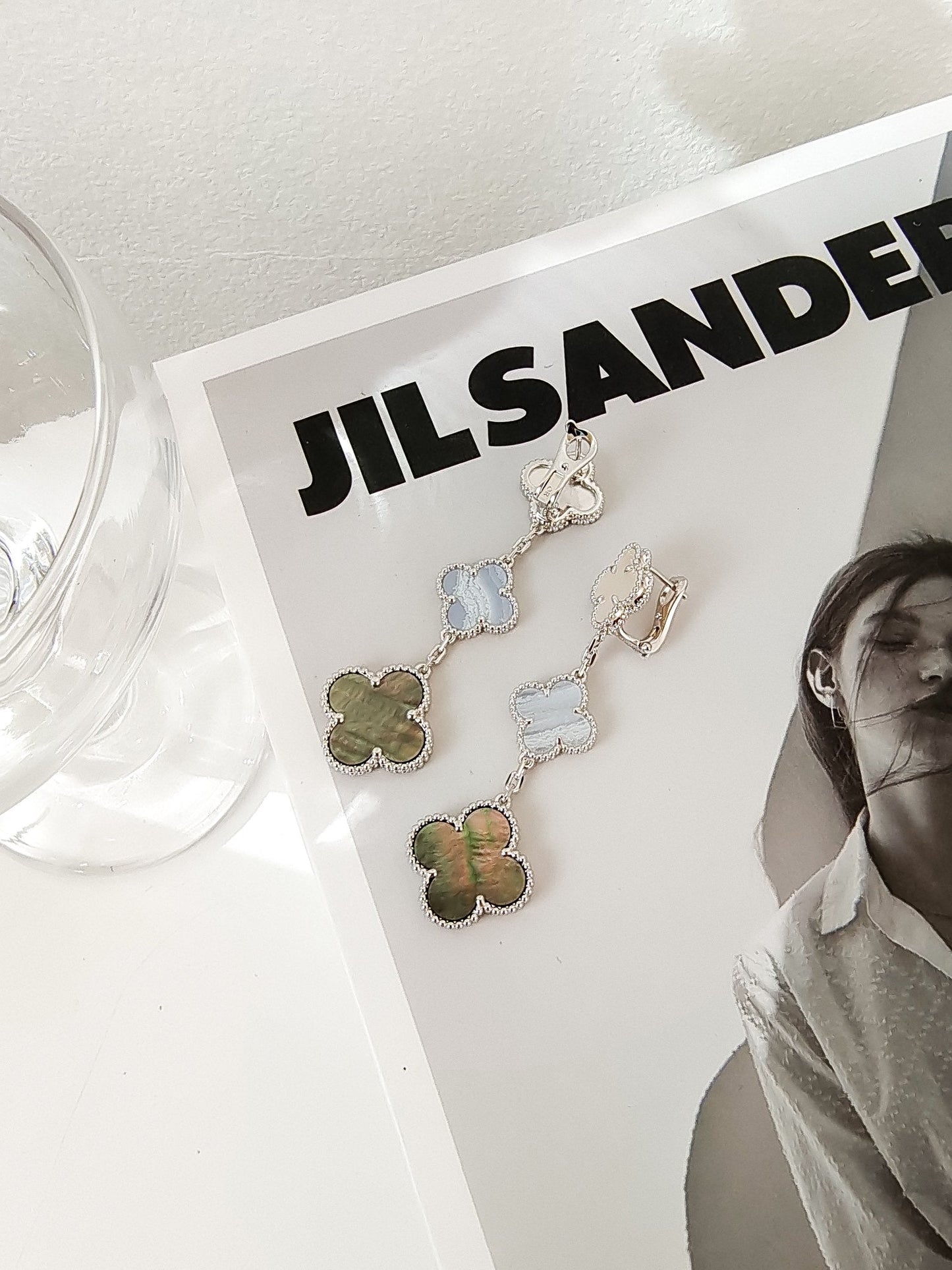 ¡®Sprite Jewelry¡¯CLOVER 3 MOTIFS CHALCEDONY DARK MOP SILVER EARRINGS