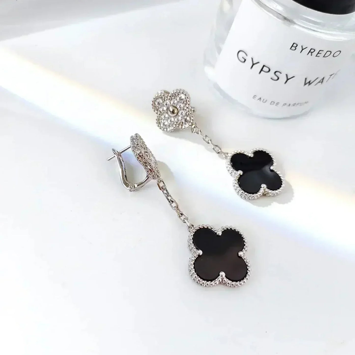 ¡®Sprite Jewelry¡¯CLOVER 2 MOTIFS  DIAMOND ONYX EARRINGS SILVER