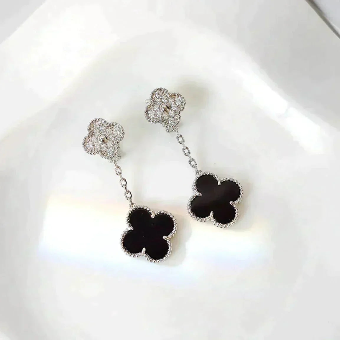 ¡®Sprite Jewelry¡¯CLOVER 2 MOTIFS  DIAMOND ONYX EARRINGS SILVER