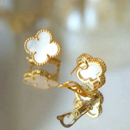 ¡®Sprite Jewelry¡¯CLOVER MEDIUM 1 MOTIFS  WHITE MOP STUD EARRINGS