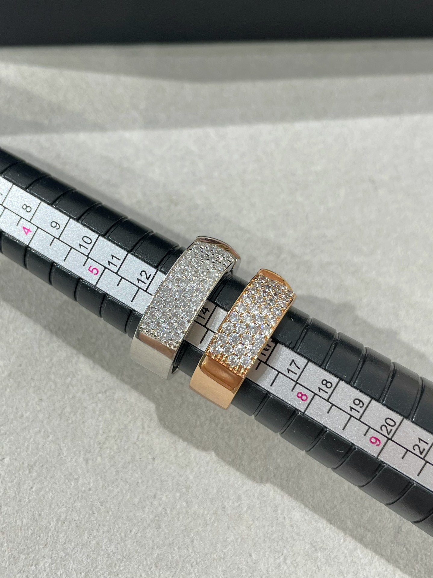 ¡®Sprite Jewelry¡¯LIENS EVIDENCE  DIAMOND PAVED RING