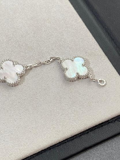 [Sprite Jewelry]New CLOVER WHITE PEARL MOP 5 MOTIF BRACELET COLLECTION