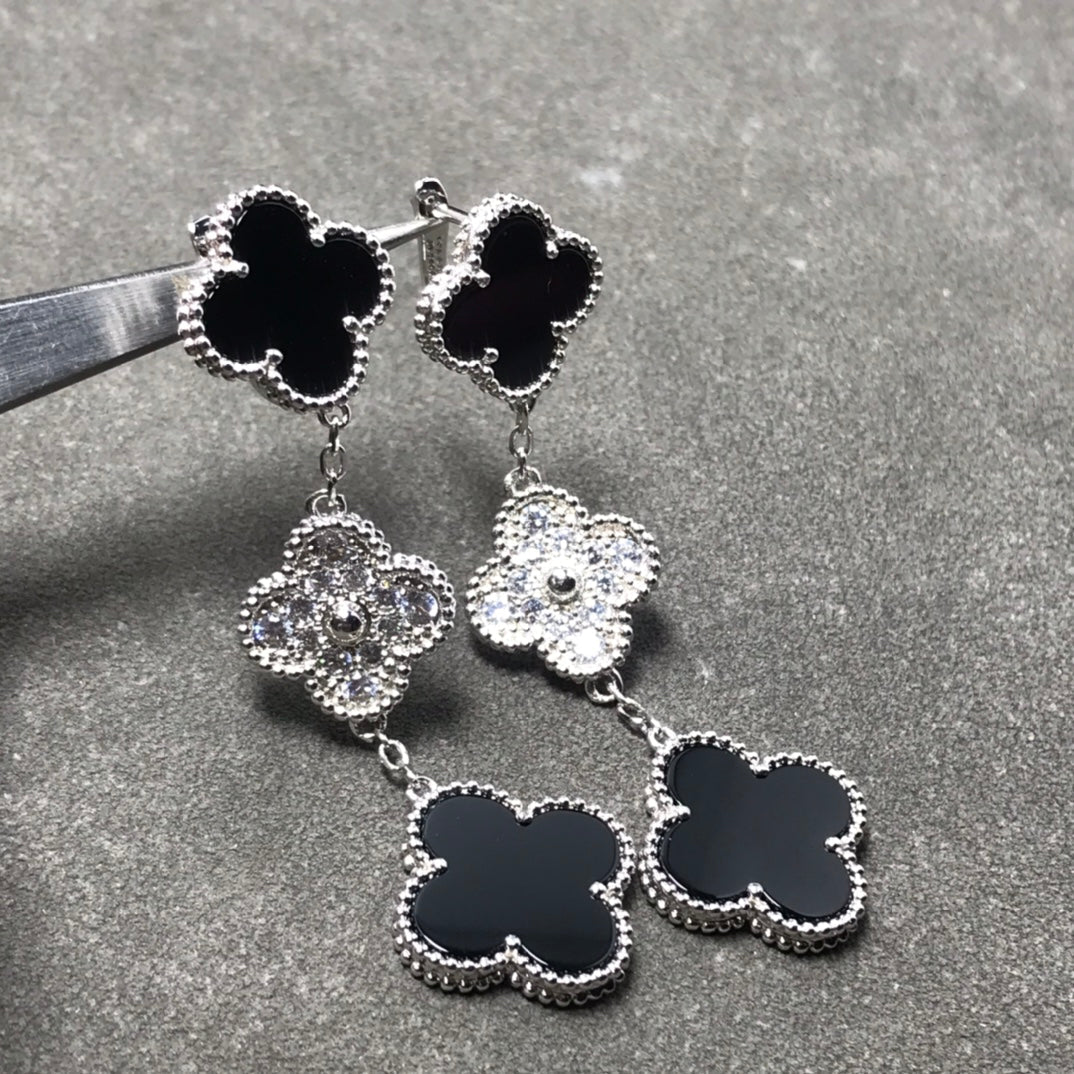 ¡®Sprite Jewelry¡¯CLOVER 3 MOTIF DIAMOND ONYX SILVER EARRINGS