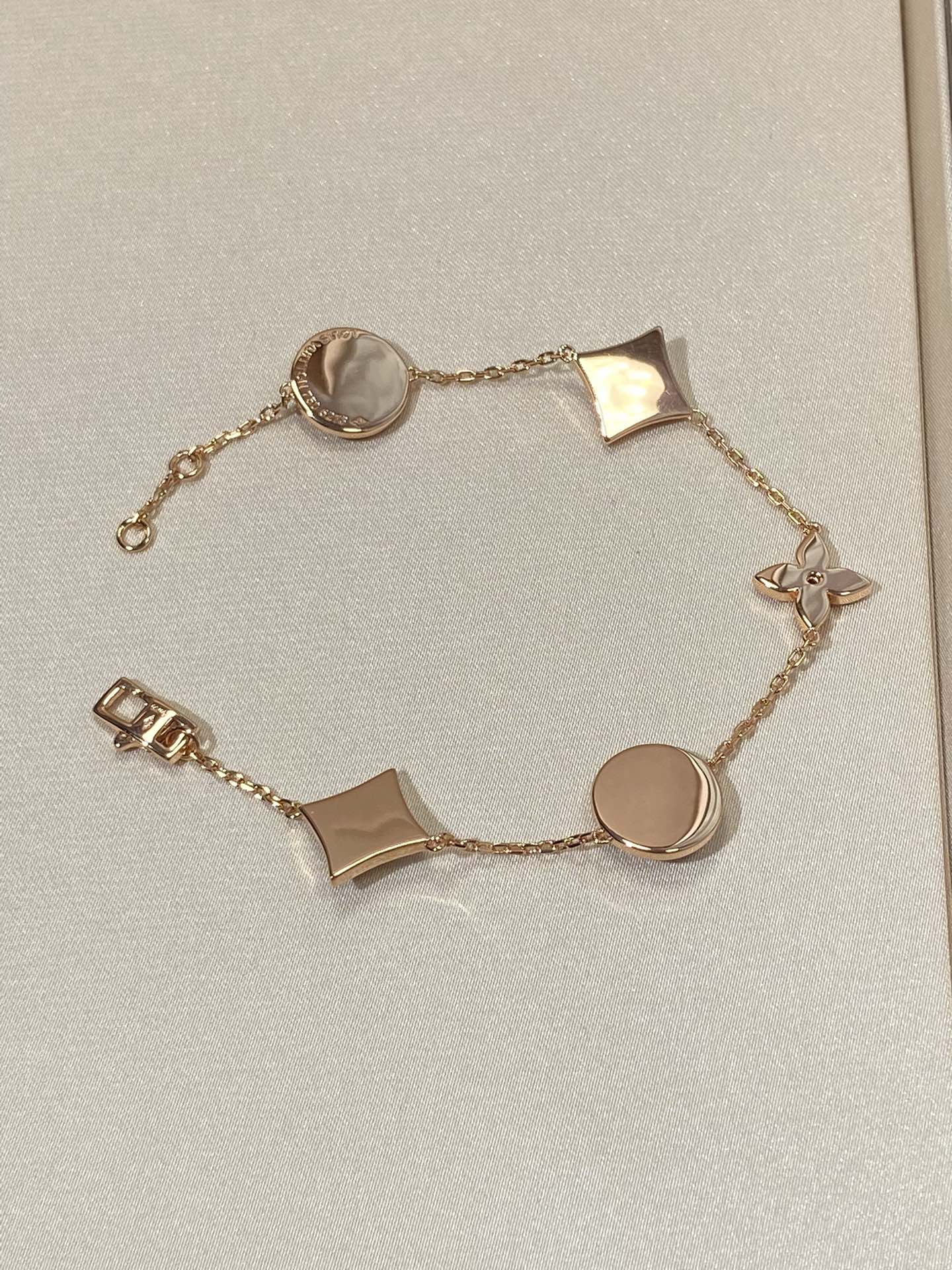 ¡®Sprite Jewelry¡¯STAR AND SUN 5 MOTIF MOP PINK GOLD BRACELET