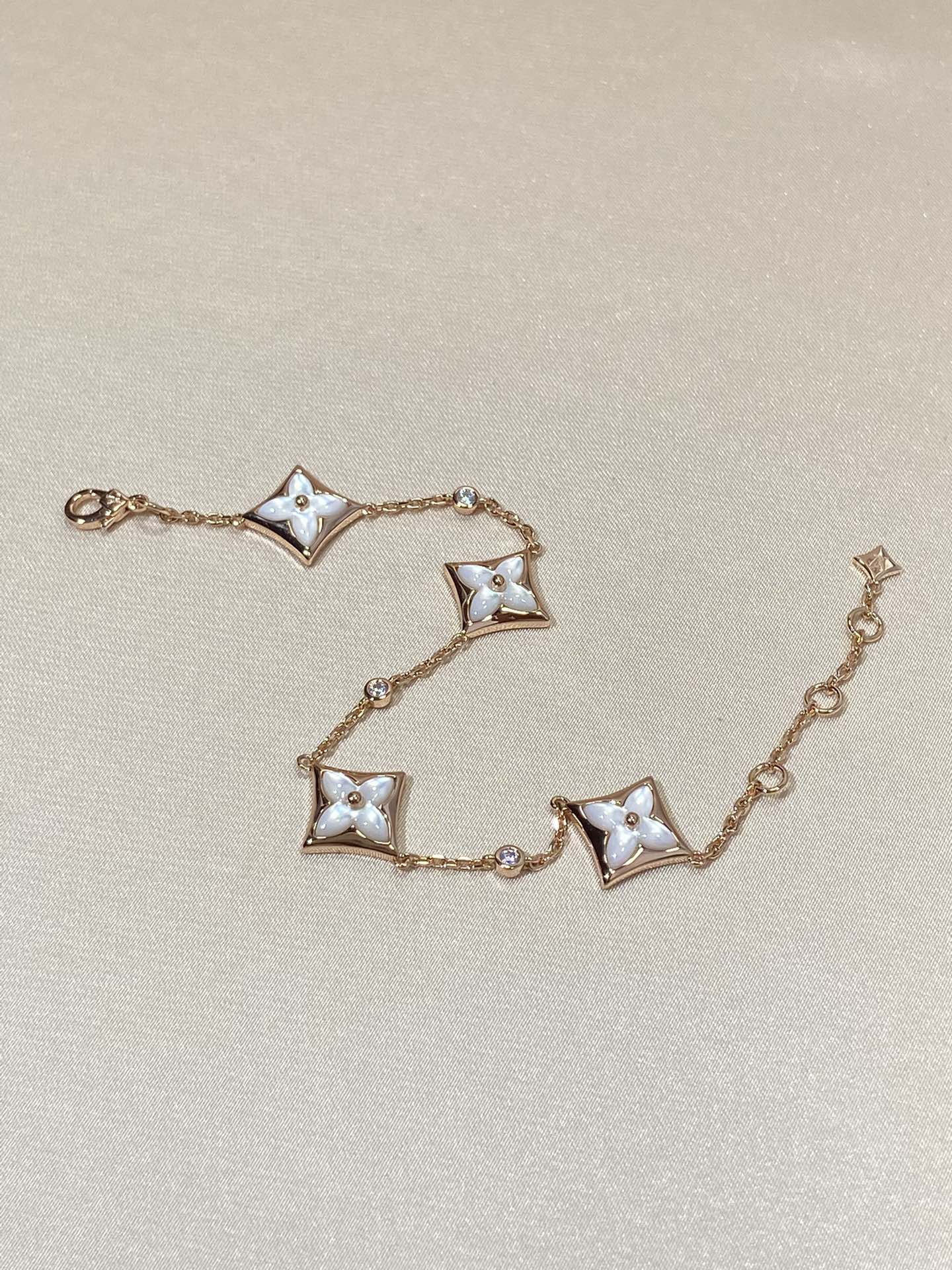 ¡®Sprite Jewelry¡¯STAR 4 MOTIF MOP DIAMOND PINK GOLD BRACELET