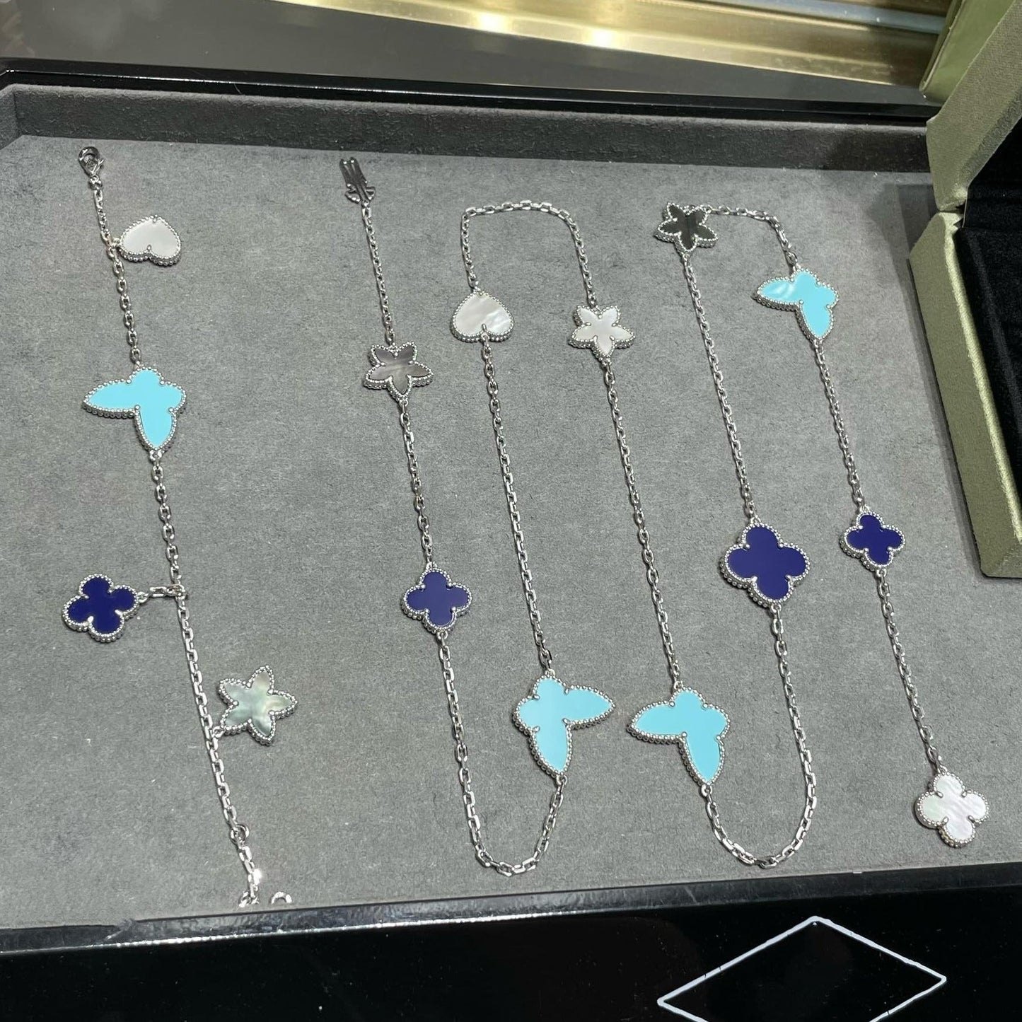 ¡®Sprite Jewelry¡¯LUCKY CLOVER SILVER 11 MOTIF NECKLACE