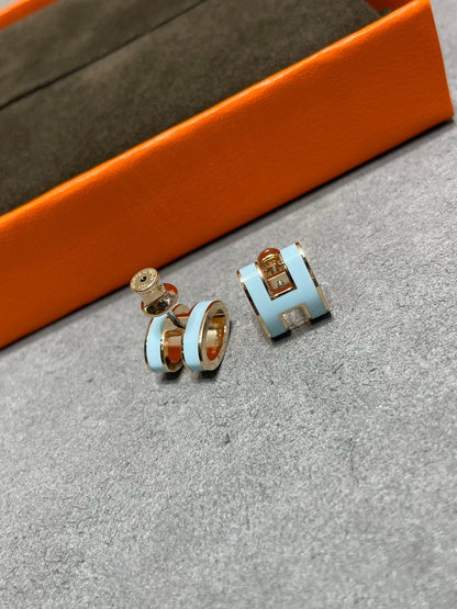 ¡®Sprite Jewelry¡¯POP H SKY BLUE STUD EARRINGS