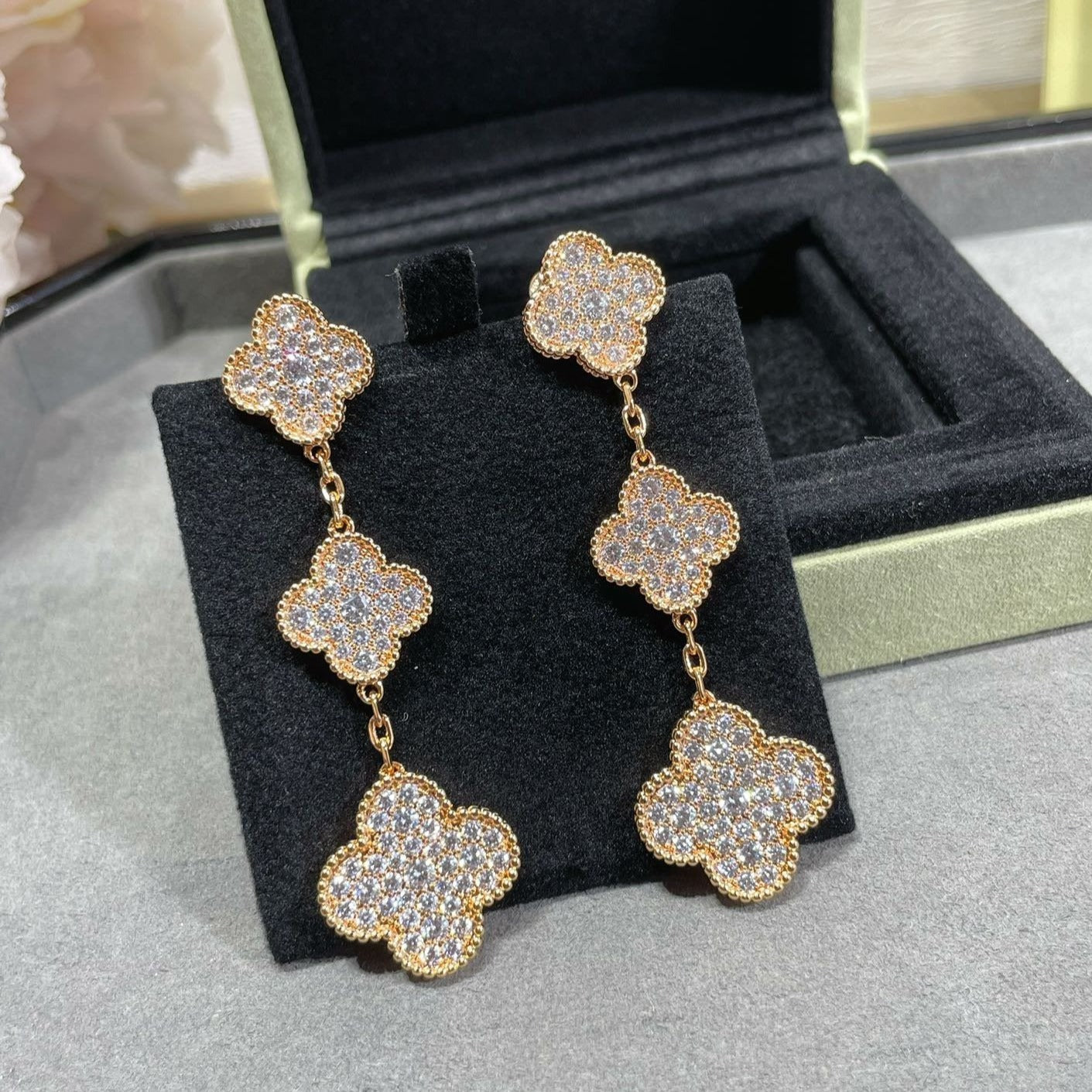 ¡®Sprite Jewelry¡¯CLOVER 3 MOTIFS DIAMOND PAVED ROSE GOLD EARRINGS