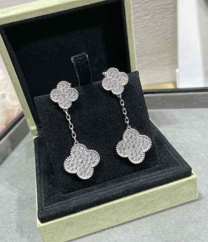¡®Sprite Jewelry¡¯CLOVER 2 MOTIFS DIAMOND PAVED SILVER EARRINGS