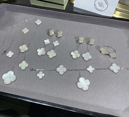 ¡®Sprite Jewelry¡¯CLOVER 5 MOTIF WHITE MOP SILVER BRACELET