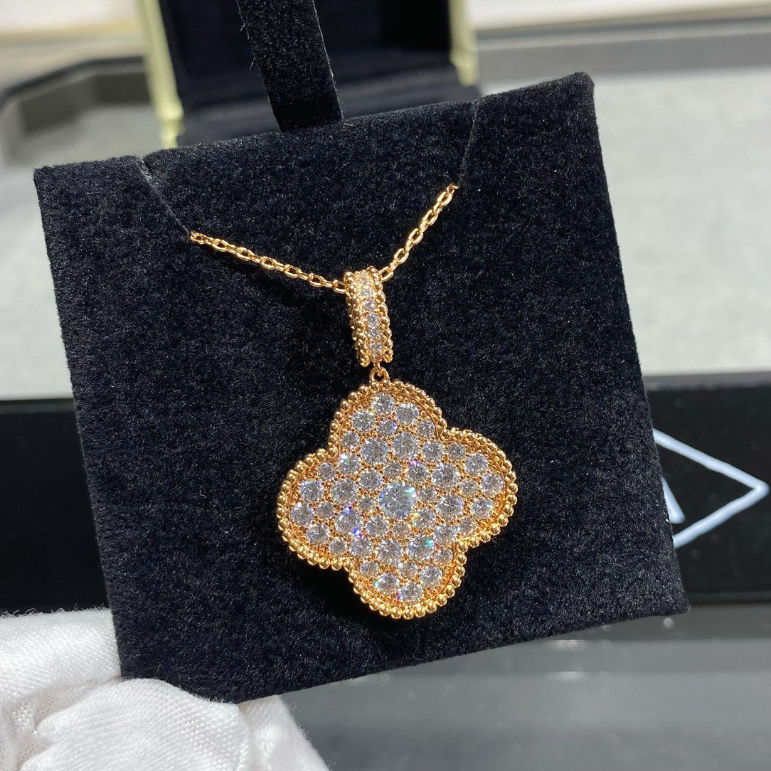 ¡®Sprite Jewelry¡¯CLOVER 25MM LARGE PEDANT DIAMOND PAVED LONG NECKLACE