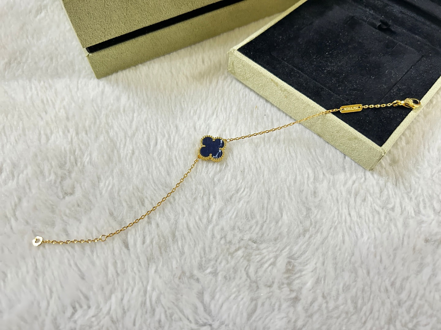 ¡®Sprite Jewelry¡¯CLOVER 1 MOTIF PIETERSITE BRACELET