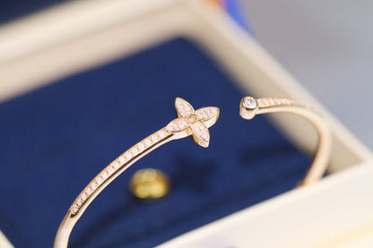¡®Sprite Jewelry¡¯IDYLLE PINK GOLD OPEN BRACELET DIAMOND PAVED