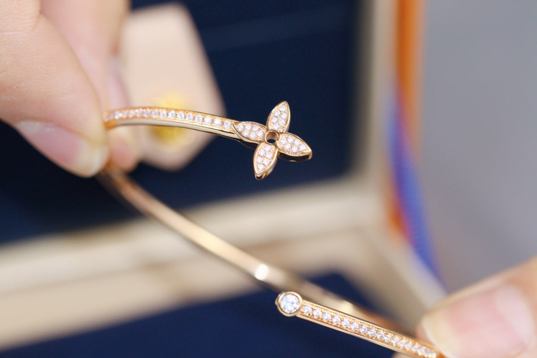 ¡®Sprite Jewelry¡¯IDYLLE PINK GOLD OPEN BRACELET DIAMOND PAVED