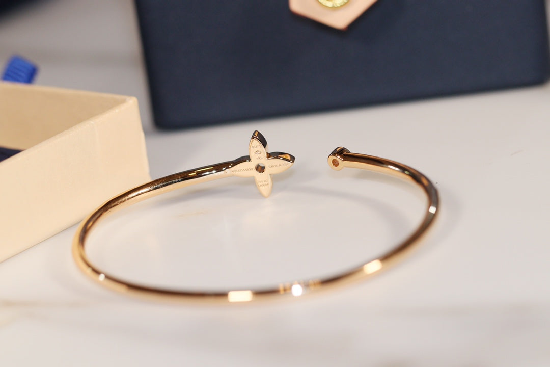 ¡®Sprite Jewelry¡¯IDYLLE GOLD OPEN BRACELET DIAMOND PAVED