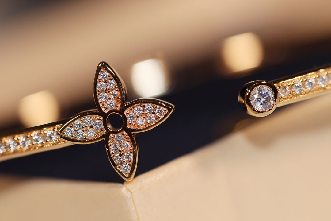 ¡®Sprite Jewelry¡¯IDYLLE GOLD OPEN BRACELET DIAMOND PAVED