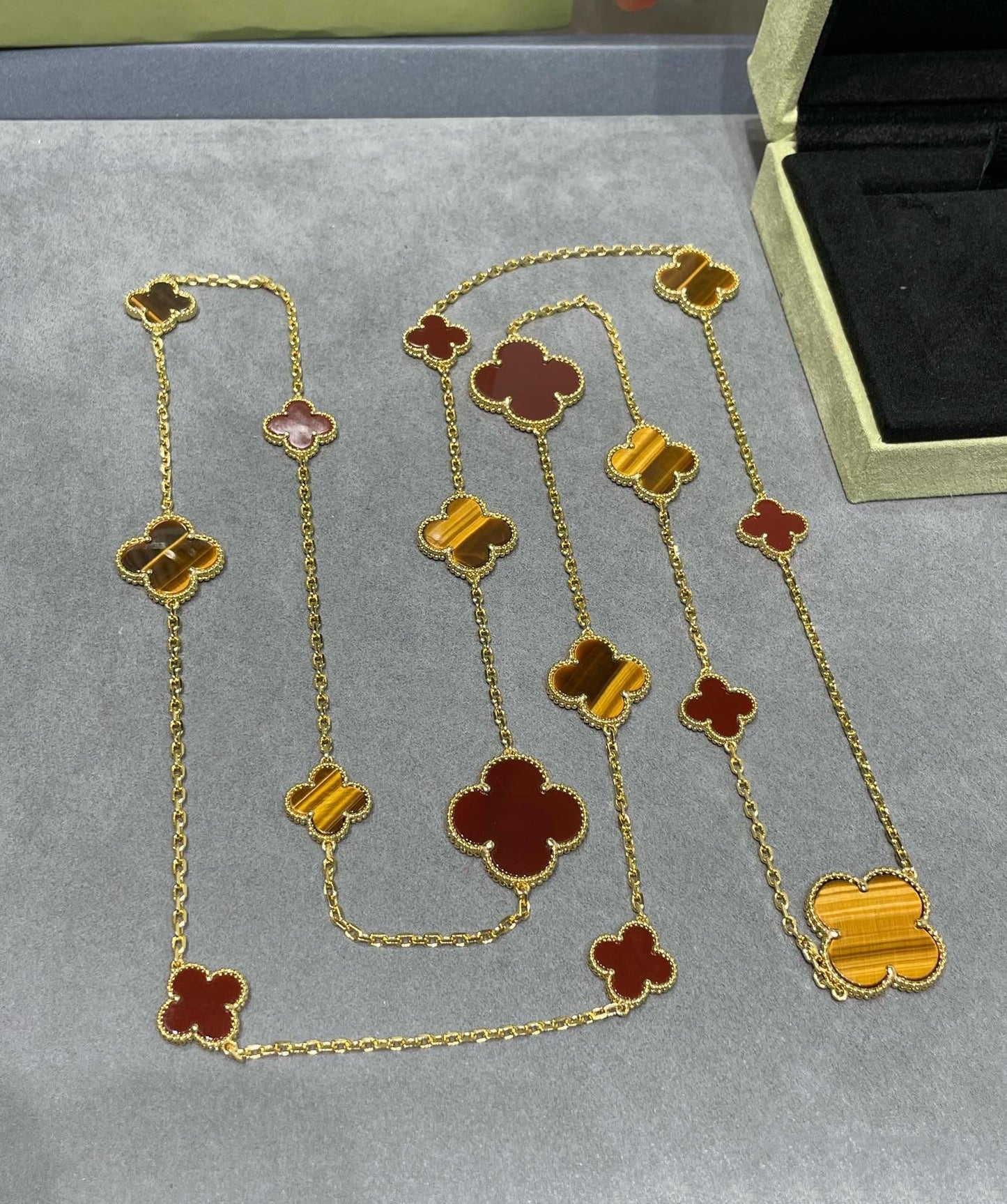 ¡®Sprite Jewelry¡¯CLOVER 16 MOTIF CARNELIAN TIGER EYE ROSE GOLD NECKLACE