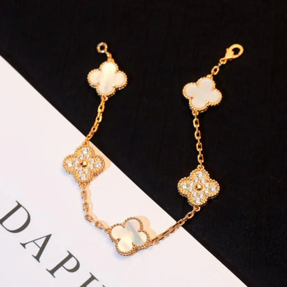 [Sprite Jewelry]New CLOVER WHITE PEARL MOP 5 MOTIF BRACELET COLLECTION