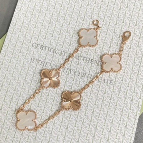 [Sprite Jewelry]New CLOVER WHITE PEARL MOP 5 MOTIF BRACELET COLLECTION