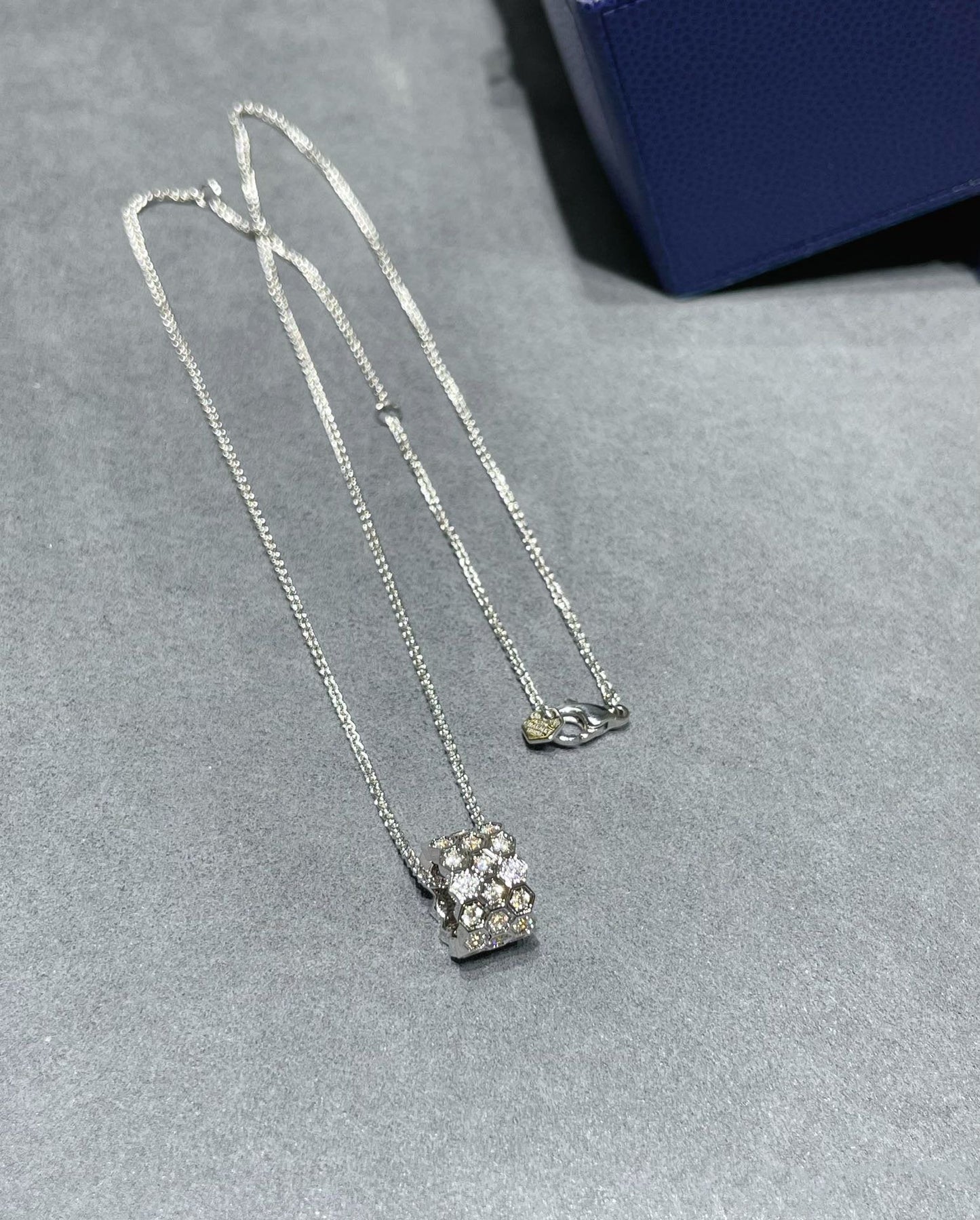 ¡®Sprite Jewelry¡¯BEE LOVE DIAMOND PAVED 3 ROW NECKLACE
