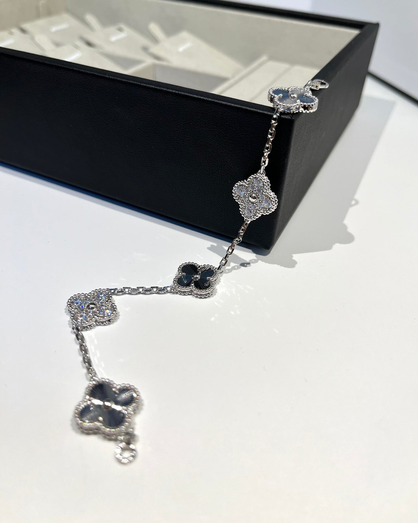 [Sprite Jewelry]New  CLOVER 5 MOTIF LASER BRACELET COLLECTION