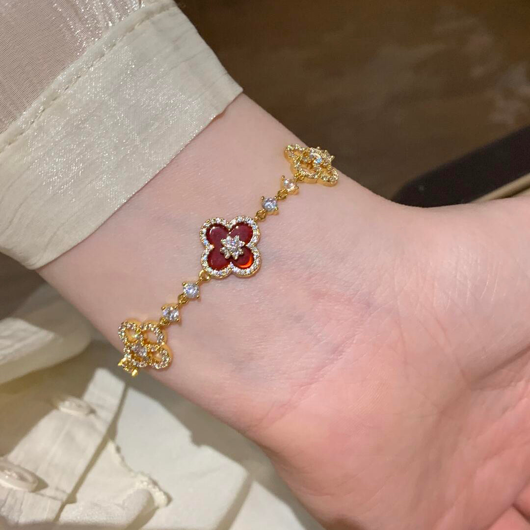 ¡®Sprite Jewelry¡¯CLOVER 5 MOTIF PINK BLUE RED WHITE BRACELET
