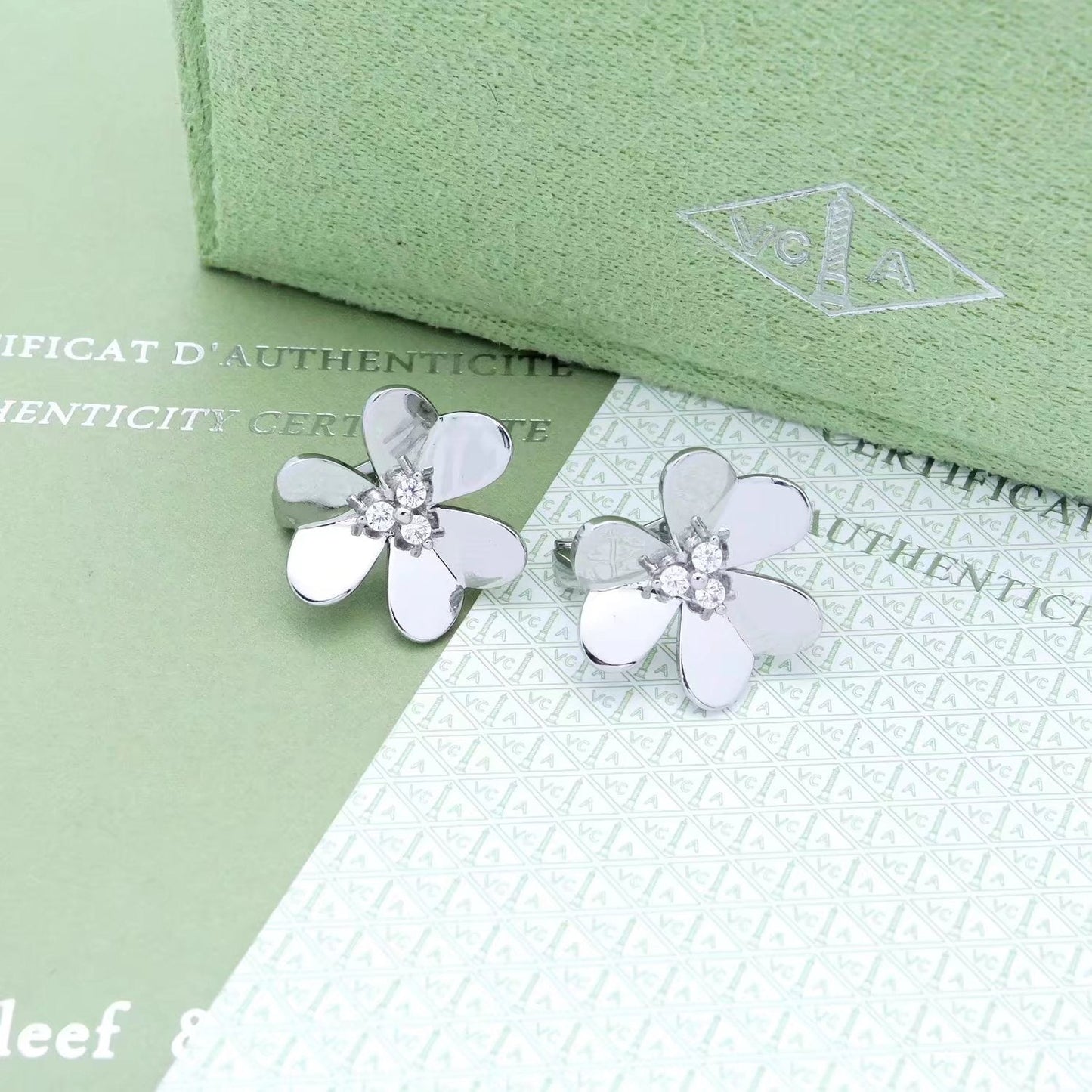 ¡®Sprite Jewelry¡¯FRIVOLE EARRINGS- LARGE MODEL
