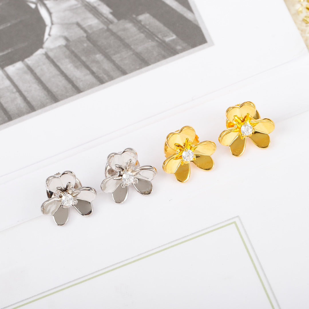 ¡®Sprite Jewelry¡¯FRIVOLE MINI FLOWER EARRINGS