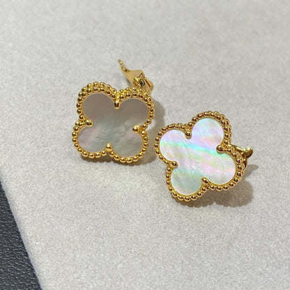 [Sprite Jewelry] CLOVER LARGE (20mm) 1 MOTIFS WHITE MOP STUD EARRINGS