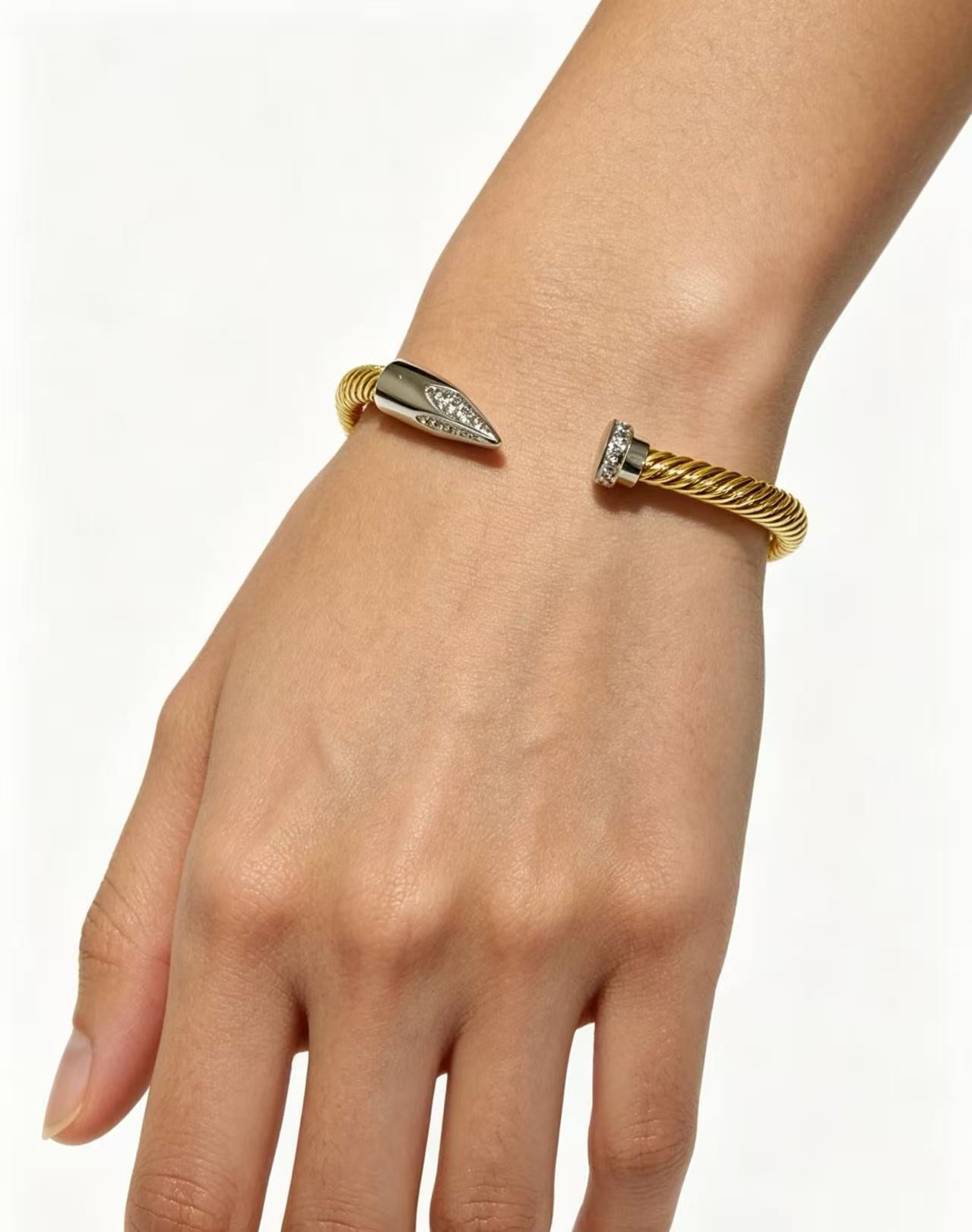 [Sprite Jewelry]Open threaded nail bracelet