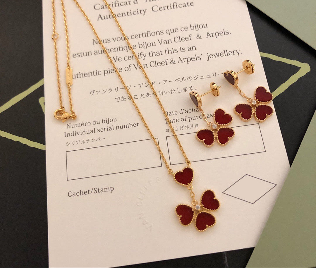 [Sprite Jewelry] Gold-tone Red Heart Pendant